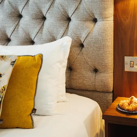 The Wyatt 3* Westport