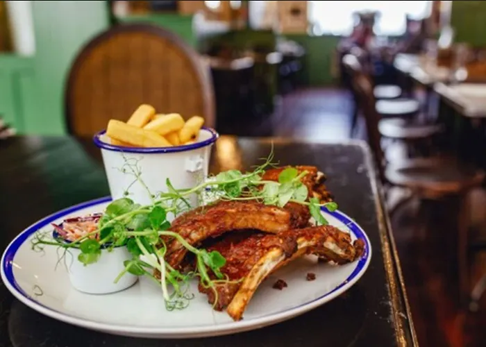 The Wyatt 3* Westport